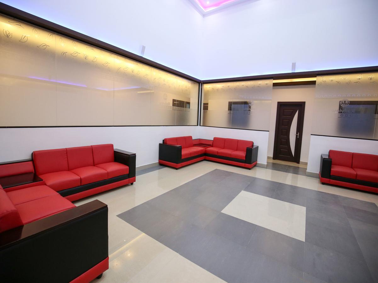 Oyo 10152 Rail View Residency Hotel Alappuzha Exterior photo